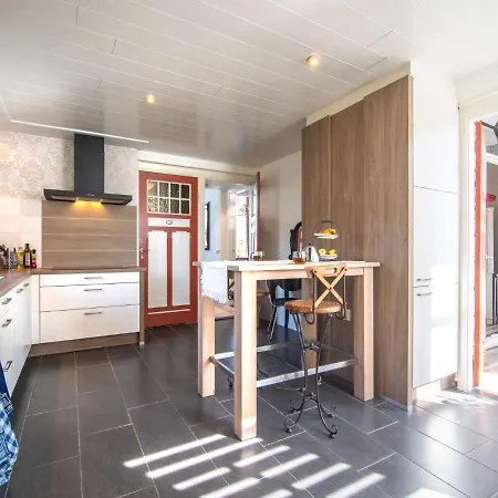 Lucia Holiday home